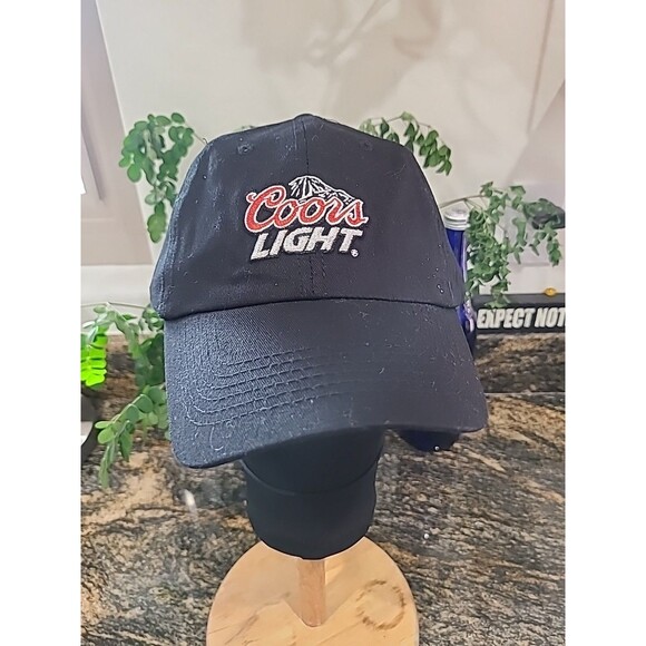 Coors Light Hat Cap Strap Back Black Embroidered Beer Logo Casual Mens NWT - Picture 1 of 6